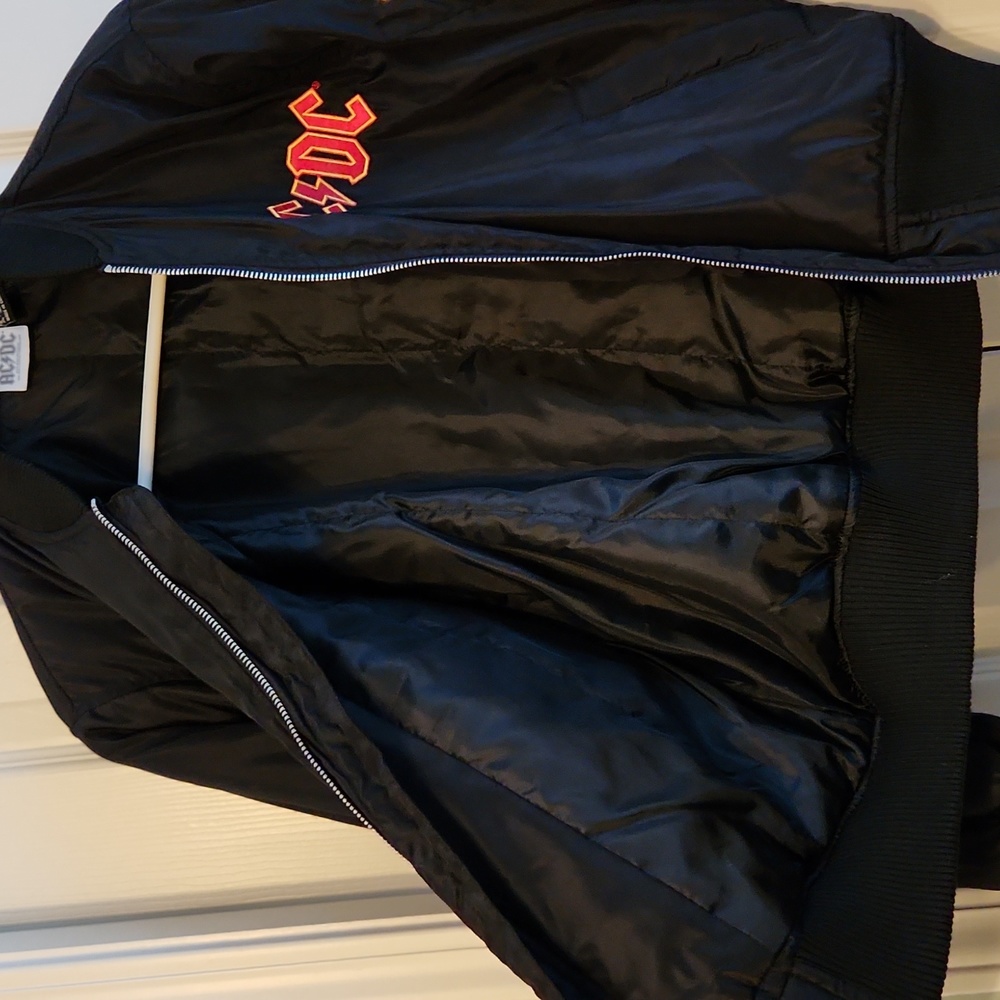 AC/DC jacket - Picture 4 of 6